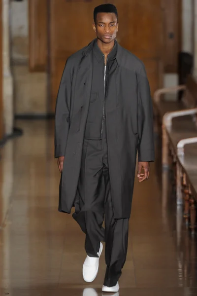 Look 9
